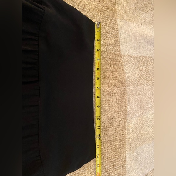 Banana Republic Black Midi Skirt - Size 4 - Picture 5 of 6